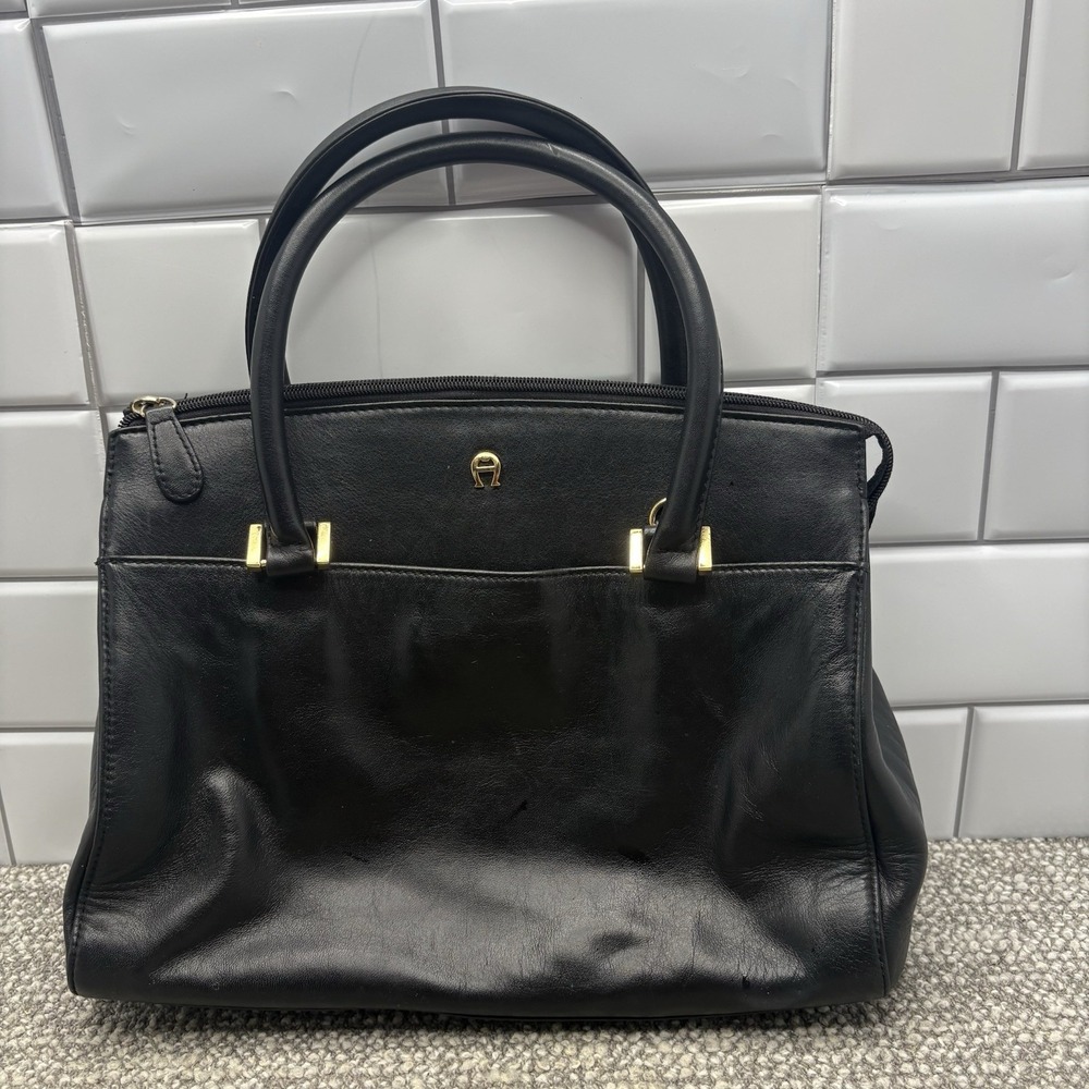 Etienne Aigner Black Purse Handbag Multi Pockets Leather Lined Inside VTG